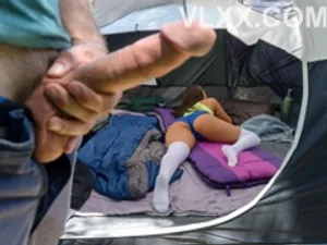 Bố người chồng mút bướm cô người yêu của con trai về quê thăm nhà